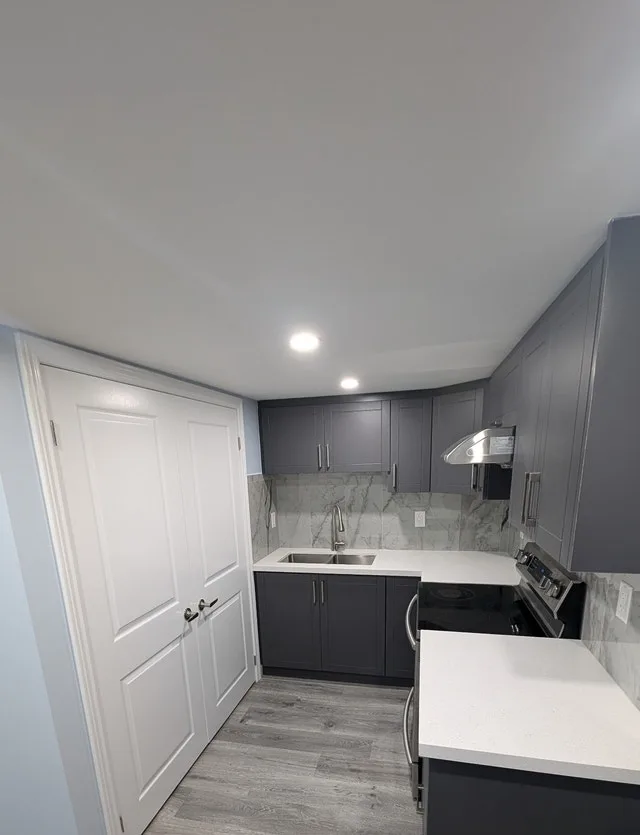 2BDR + 1Bathroom LEGAL Basement apartment with Sep Entrance image indicator(4)