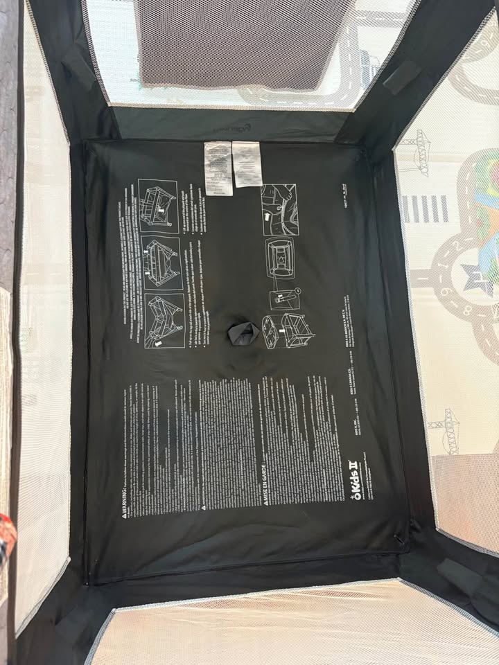 Ingenuity pack and play with change table and bassinet - photo 2