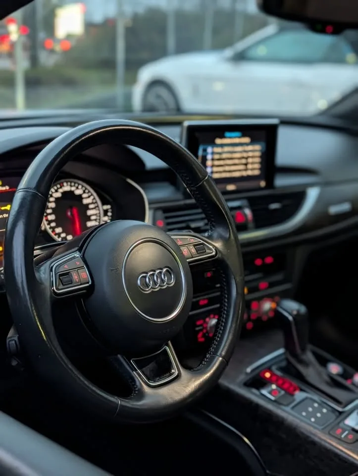2018 Audi A6 S Line image indicator(10)