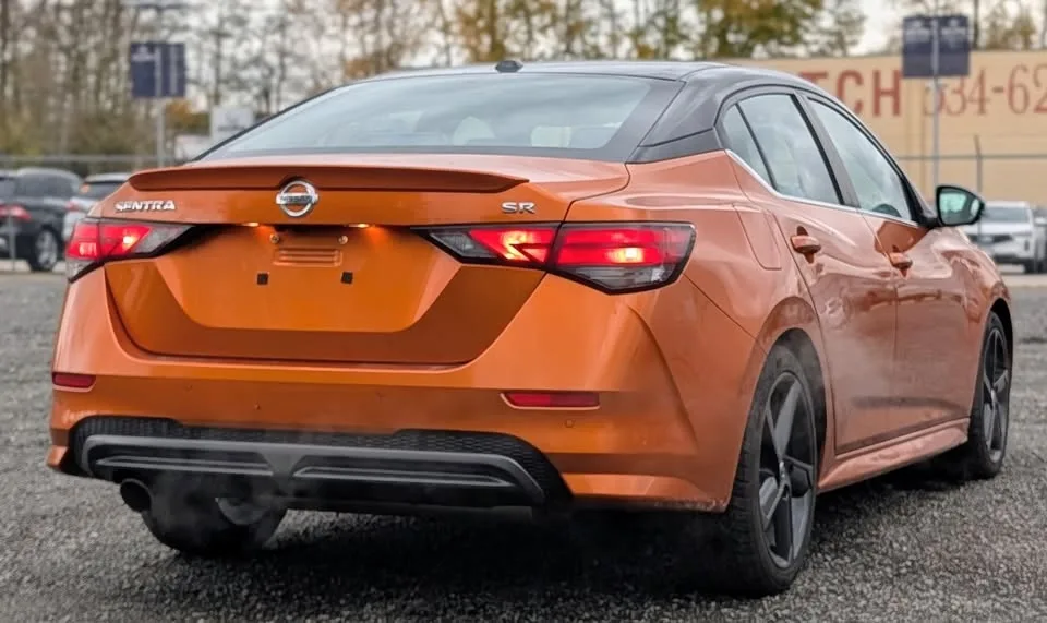 2021 Nissan Sentra SR image indicator(8)
