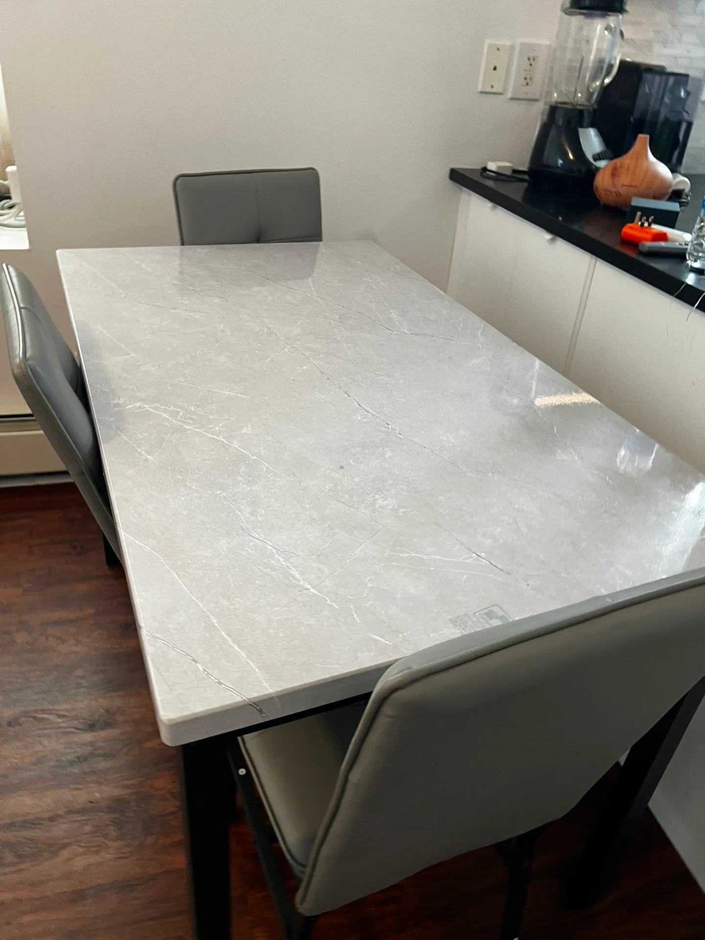 Hooseng Dining Table Set for 4