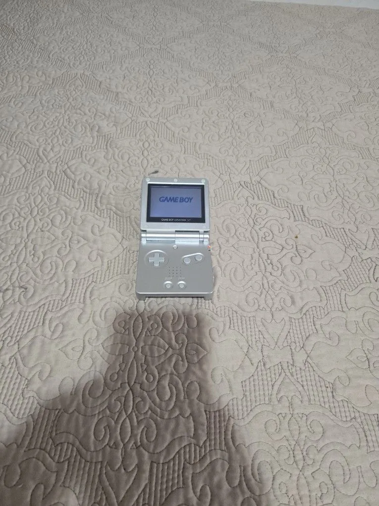 Game Boy Advance SP (No Charger)