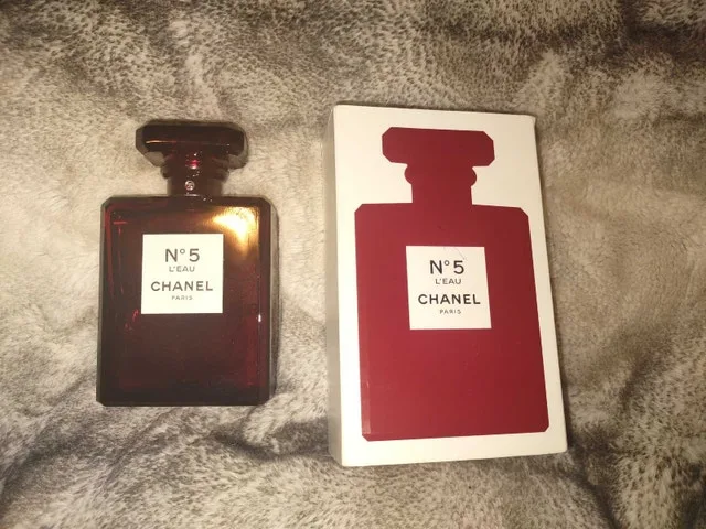 Chanel No 5 Red 100ml opened
