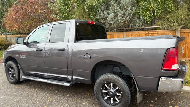 DODGE RAM 1500 4x4 trailer brakes! CLEAN truck - photo 2