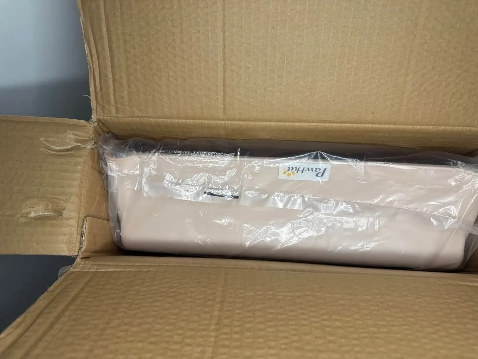 Brand New 19.5” Tall Foldable Dog Steps image indicator(5)