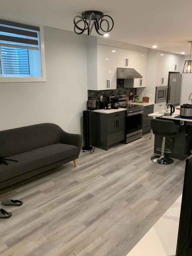 Banff trail station 1 Bedroom basement private entry
