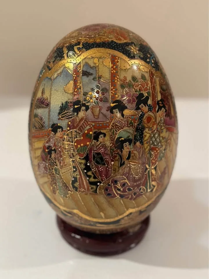 SATSUMA 8” Hand Painted Egg Geisha Design image indicator(2)