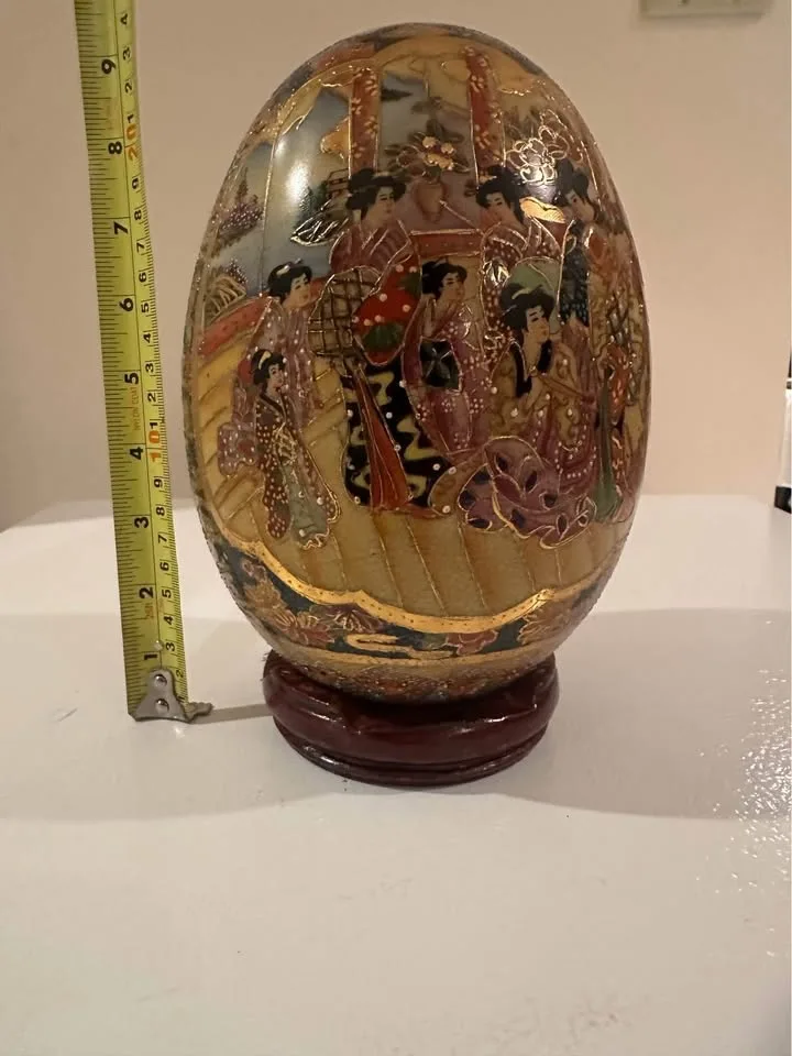 SATSUMA 8” Hand Painted Egg Geisha Design image indicator(9)