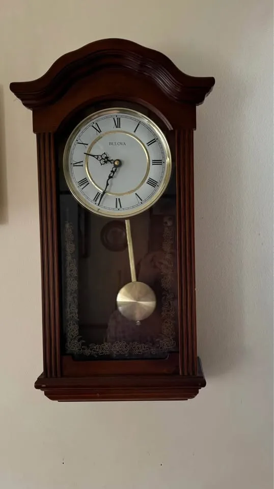 Bulova Westminster Chiming Clock image indicator(3)