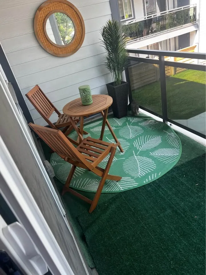 2 Beds 1.5 Baths - Apartment image indicator(5)