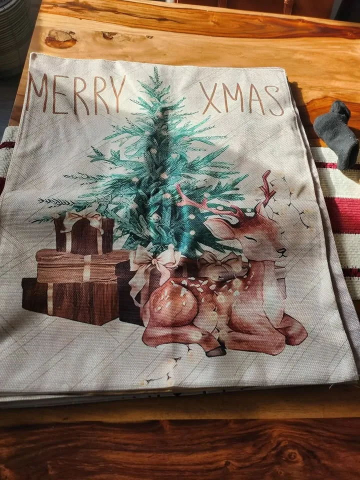 Festive Holiday Decor 24x20 Dining Seat Cover image indicator(2)