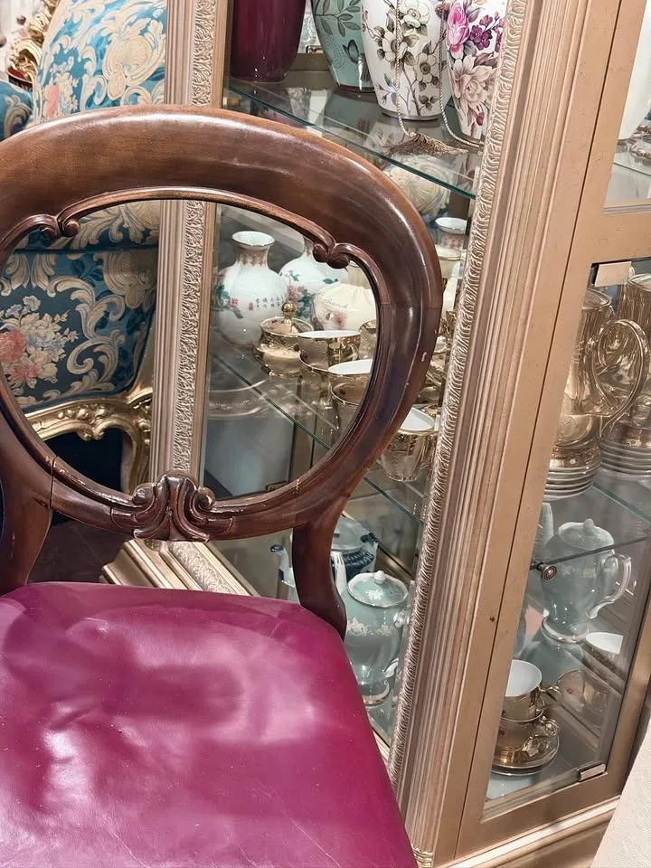 Vintage Furniture-Wooden Chair image indicator(3)