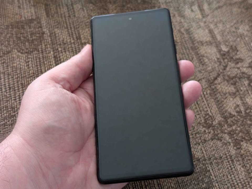 Google Pixel 6a - 128 GB - UNLOCKED - photo 3