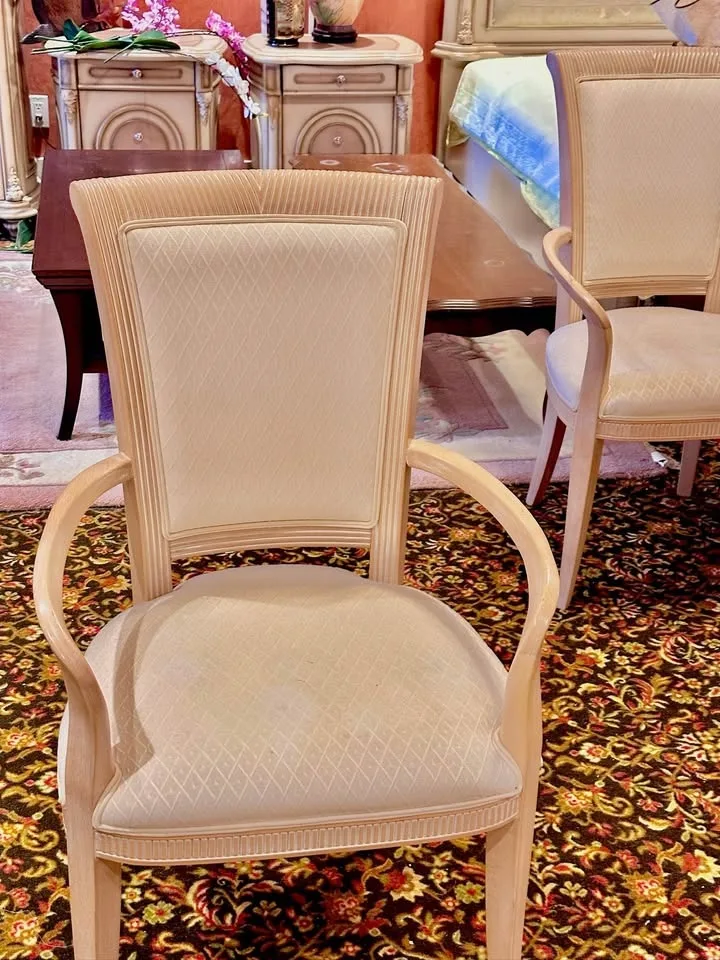 Vintage Furniture-Cream Vintage Chair image indicator(2)