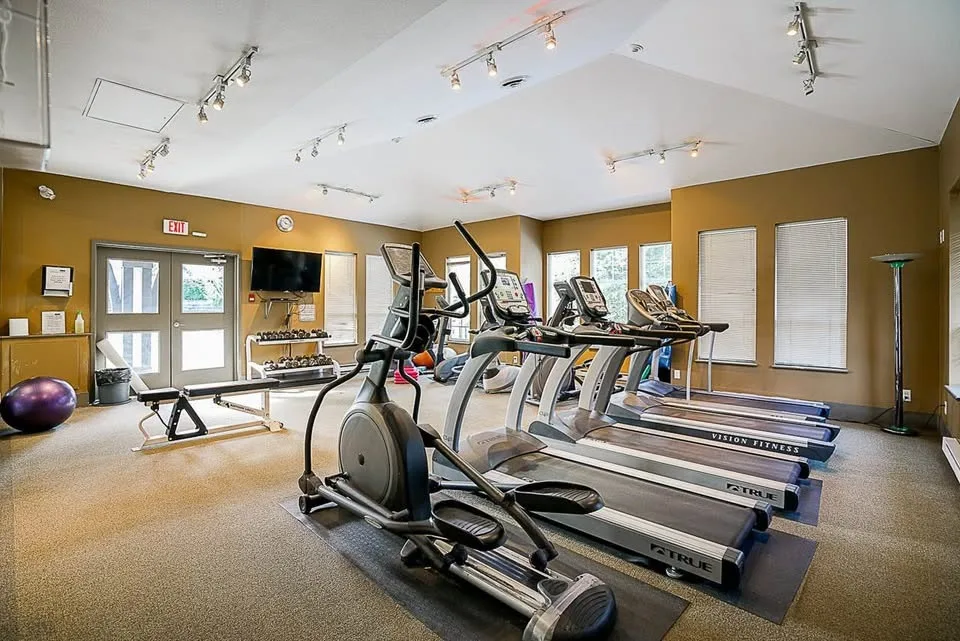 1 Bed 1 Bath - Townhouse image indicator(9)