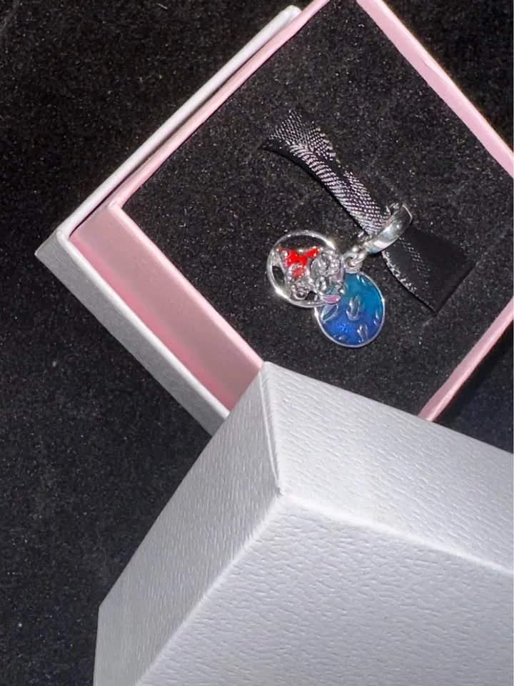 Disney Lilo & Stitch Family Dangle Charm 🥕 image indicator(3)