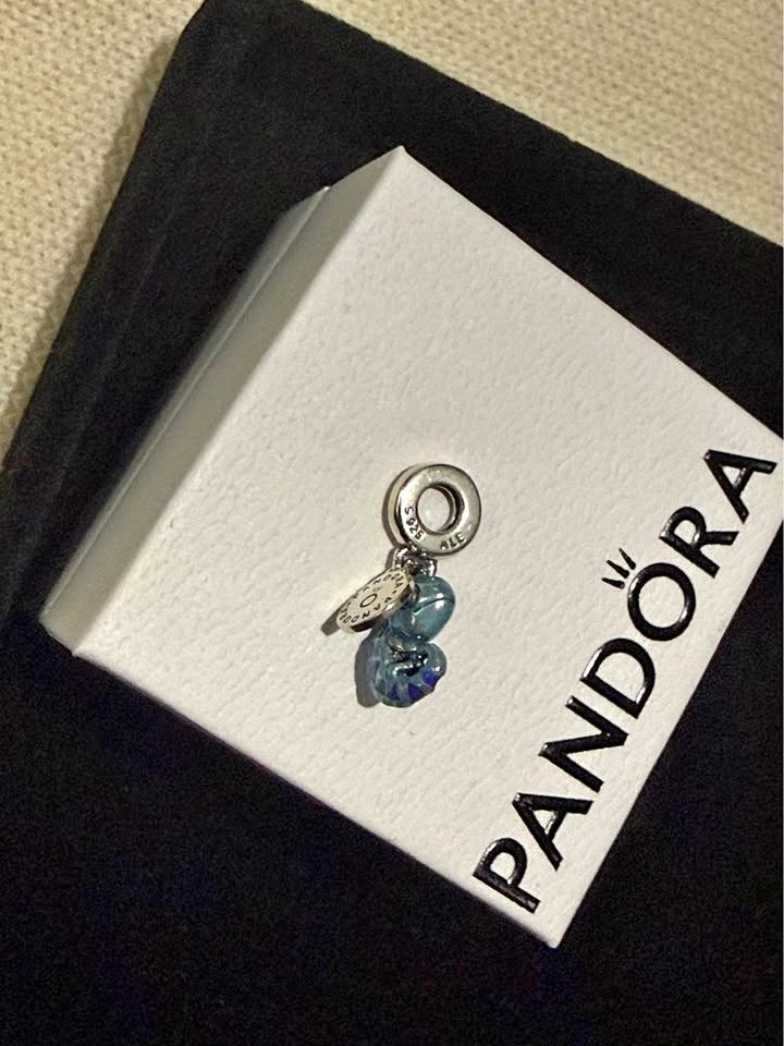 🥕Colour-changing Chameleon Dangle Charm Sterling silver (925). 🥕