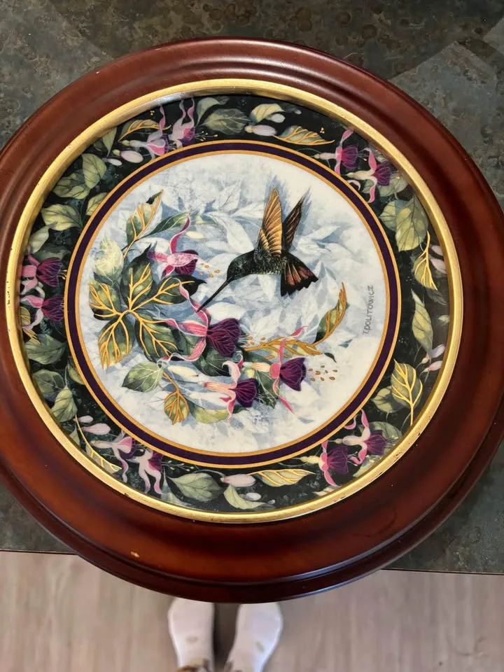 Royal Doulton Hummingbird Plates - 12 Total image indicator(2)