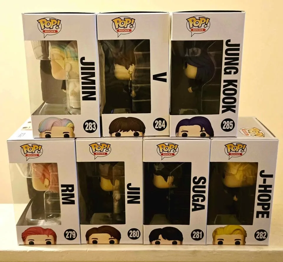 BTS (Butter Funko Pop Set) image indicator(2)