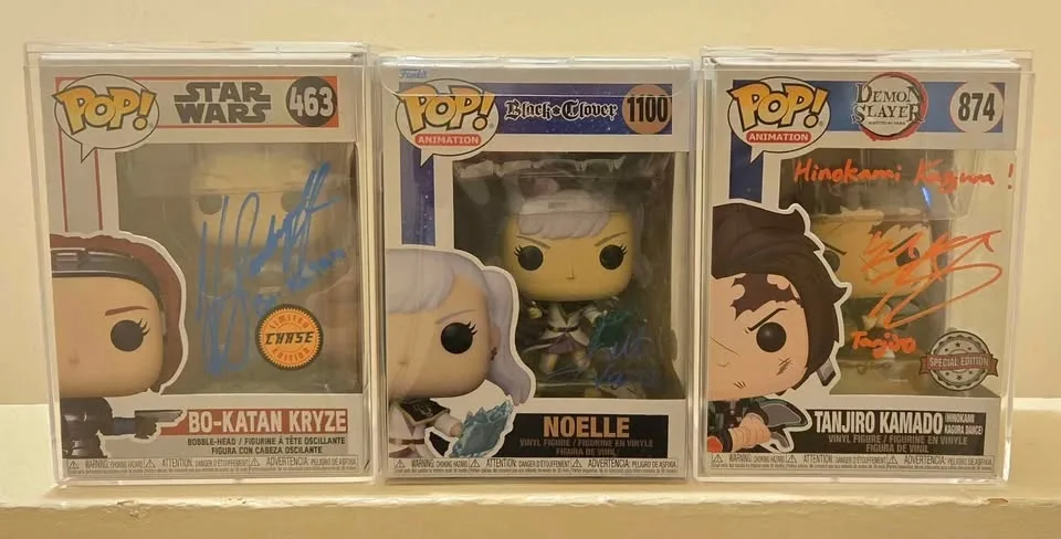 Autograph Funko Pop image indicator(7)