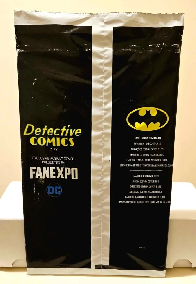 Detective Comic - Fan Expo Exclusive #27 image indicator(2)