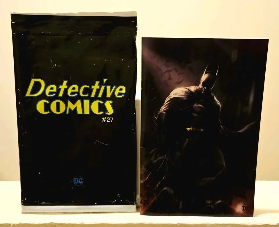 Detective Comic - Fan Expo Exclusive #27 image indicator(3)