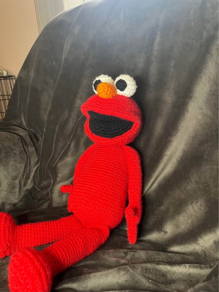 Handmade crochet Elmo toy - photo 2