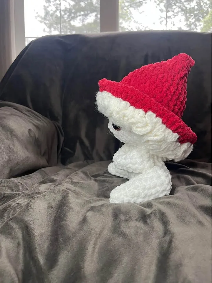 Handmade crochet mushroom sprite toy image indicator(2)