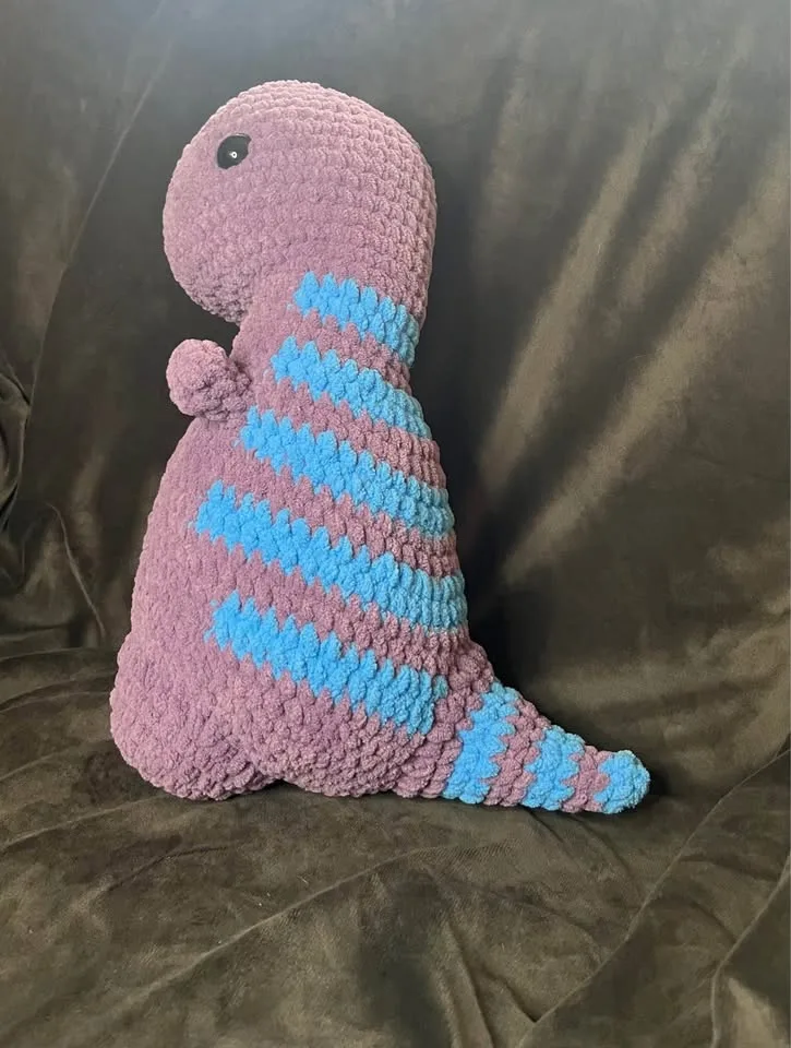 Handmade crochet purple dinosaur toy image indicator(2)