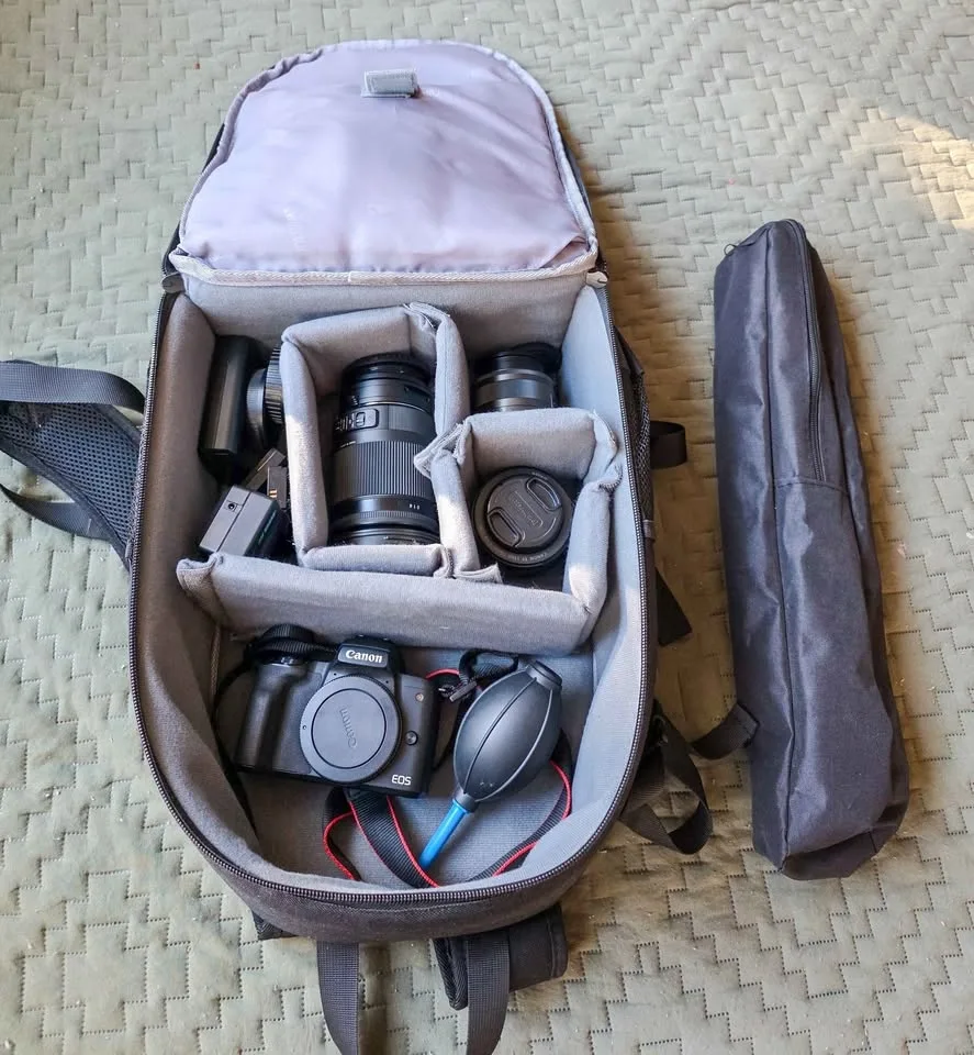 Canon EOS M50 - Complete Creator Bundle! image indicator(9)