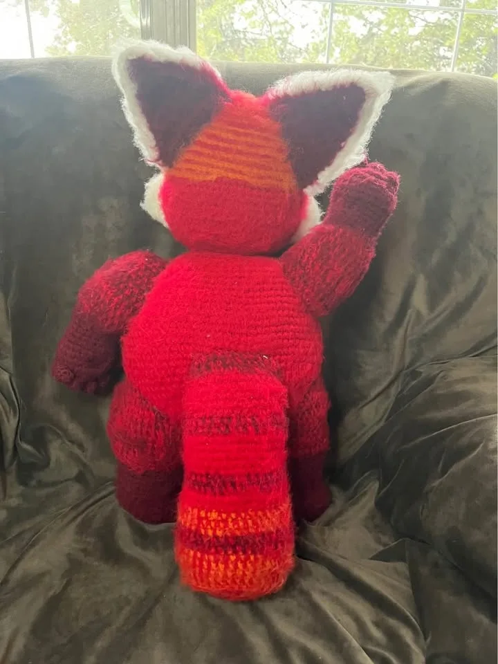 Handmade crochet red panda toy image indicator(3)