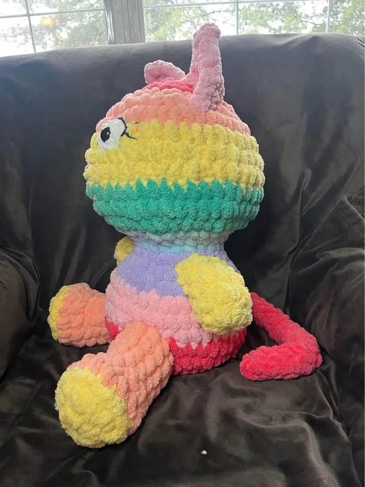Handmade crochet big rainbow cat ￼toy image indicator(2)