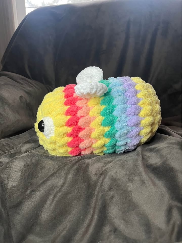 Handmade crochet Extra large pride bee toy - photo 2