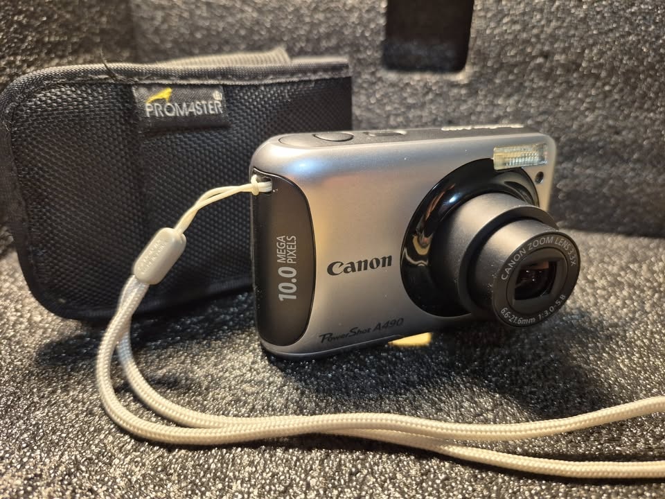 Canon PowerShot A490 - 10MP Digital Camera + 16 GB Card - photo 3