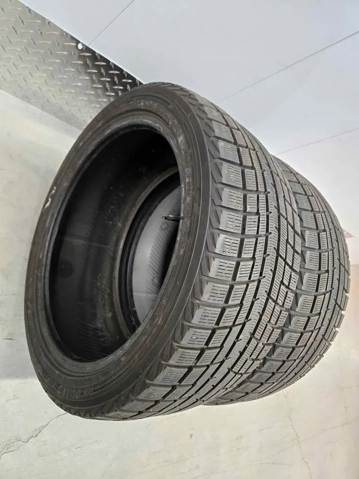 245/40R18- Yokohama Ice Guard Winter tires image indicator(2)