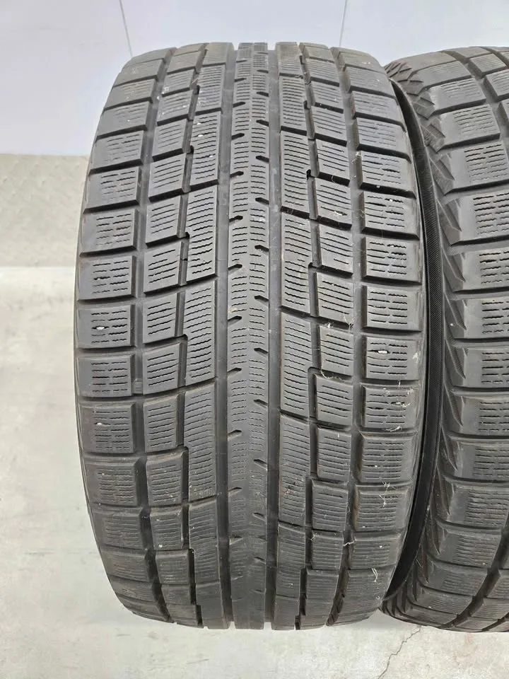 245/40R18- Yokohama Ice Guard Winter tires image indicator(4)