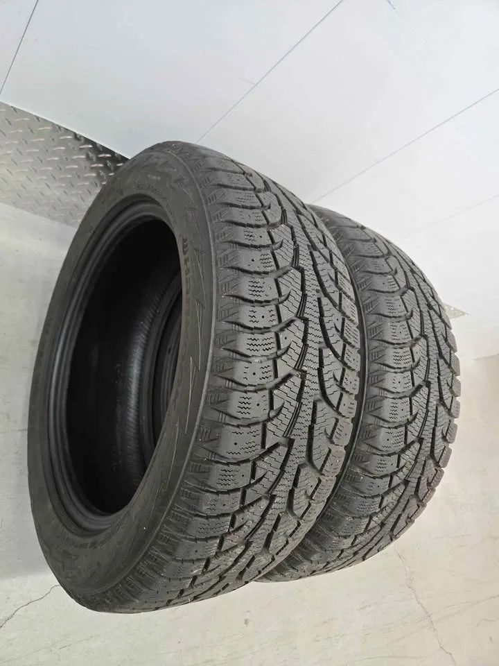 Hankook Winter Tires- 235/55R18 image indicator(3)