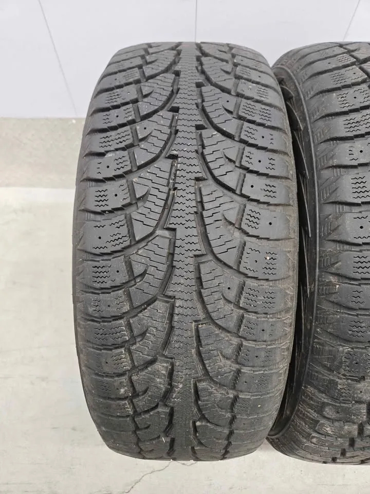 Hankook Winter Tires- 235/55R18 image indicator(4)