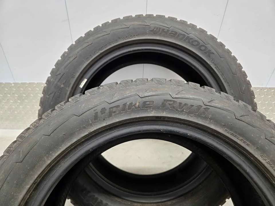 Hankook Winter Tires- 235/55R18 image indicator(9)