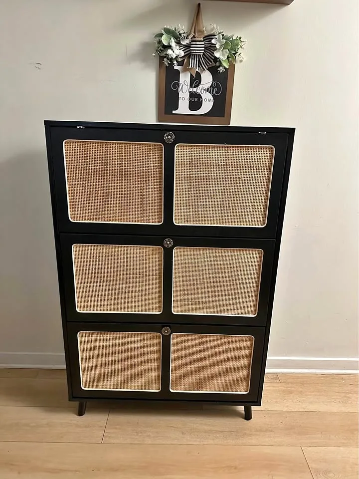 Shoe storage cabinet/ Armario de Zapatos