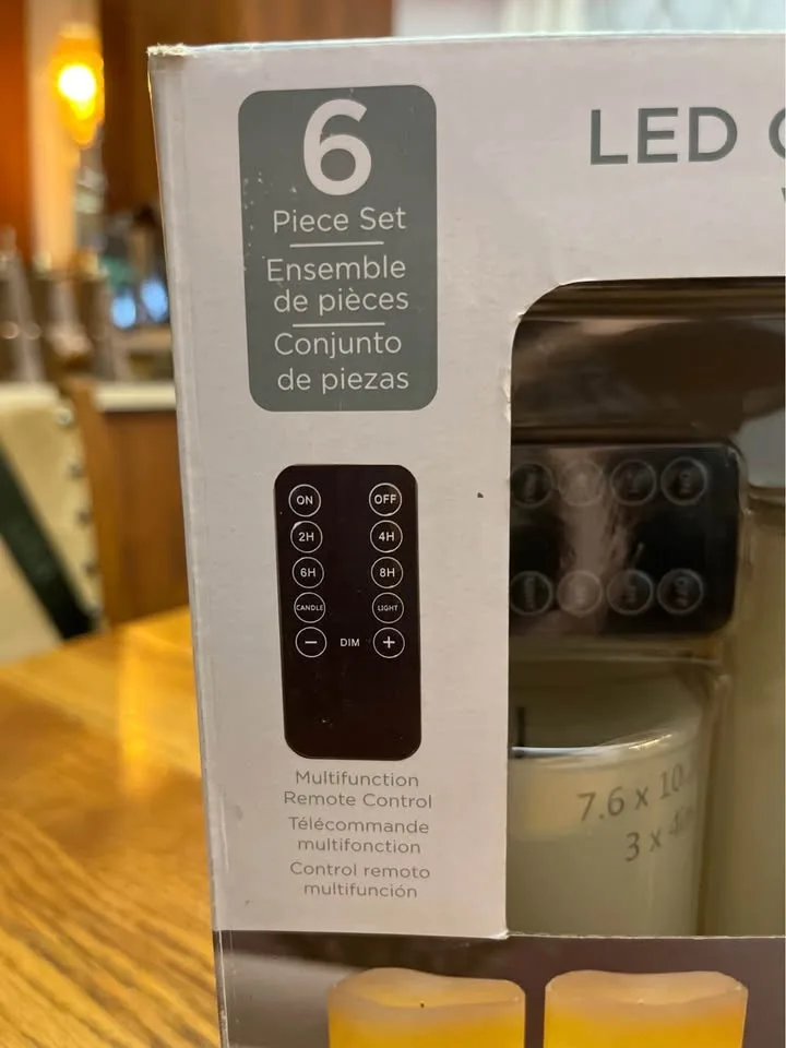 ✨ LED Glow Wick® Candle Set – Brand New in Box ✨ image indicator(3)