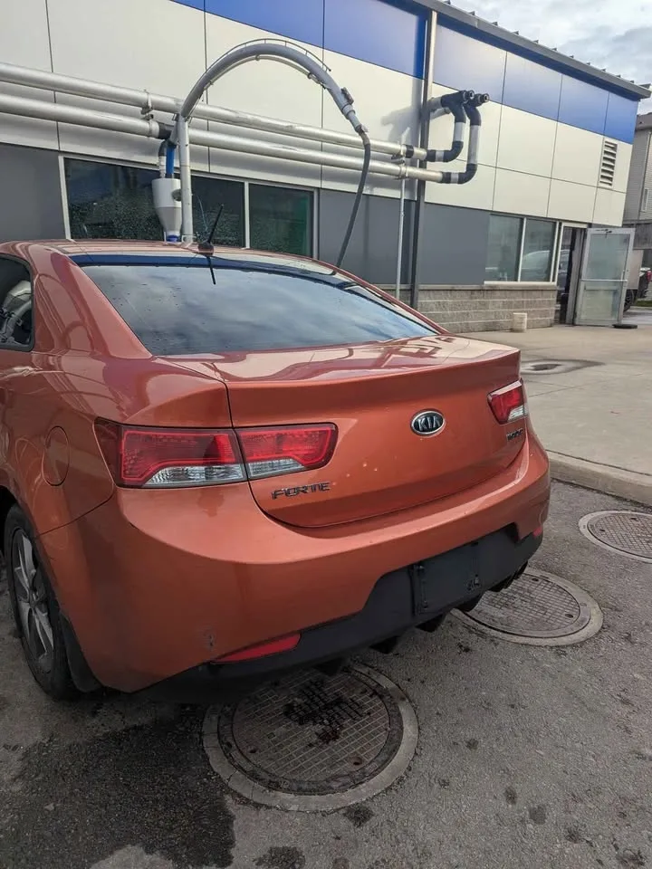 2010 Kia Forte Koup image indicator(2)