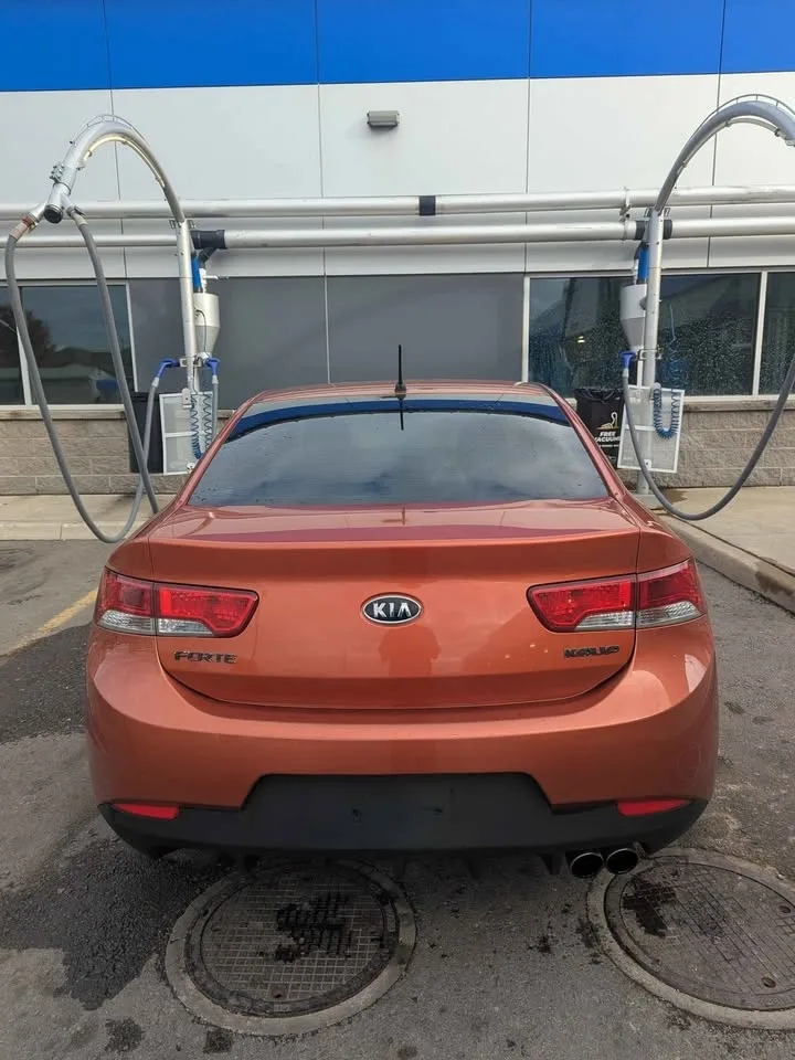 2010 Kia Forte Koup image indicator(3)