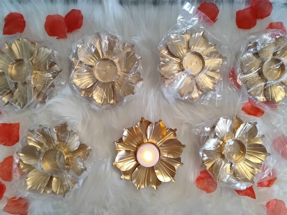 Lotus Candle Holder, Tealight holder..Metal..pack of 2 - photo 2
