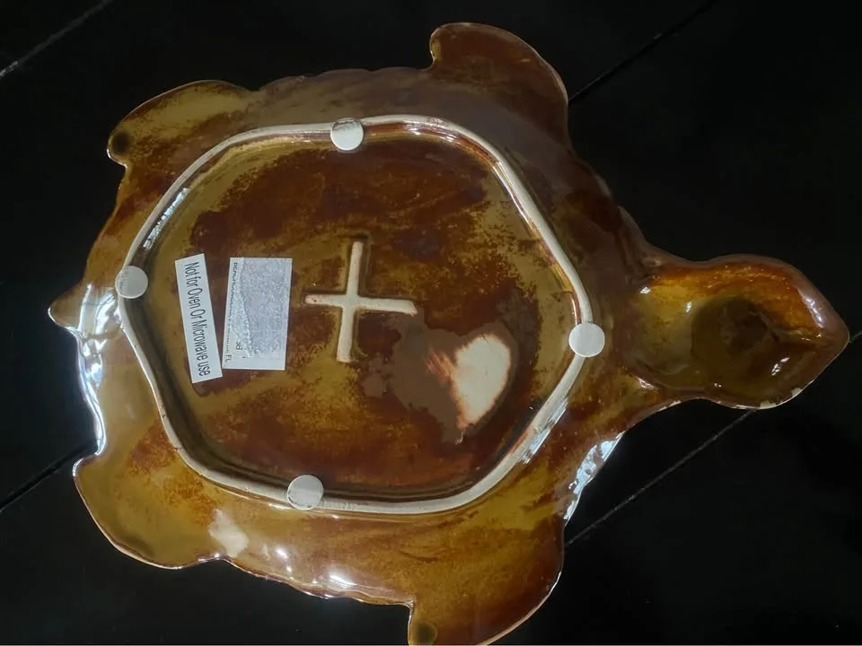 Glazed Ceramic Sea Turtle plate 10.5 inches long image indicator(4)