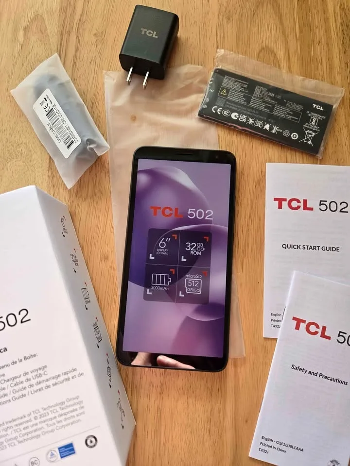 TCL 502 Smartphone Kit *BRAND NEW* Never Used image indicator(3)