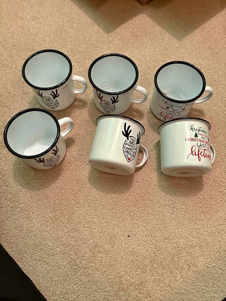 6 large enamel Christmas mugs