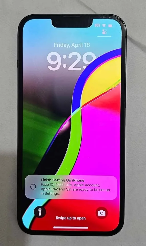 Unlocked and Mint Condition iPhone 13 128B Green image indicator(3)