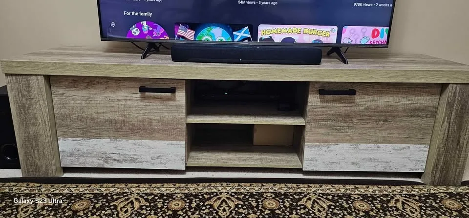 Hisense 55" 4K ULED TV + Yamaha Soundbar + More image indicator(3)