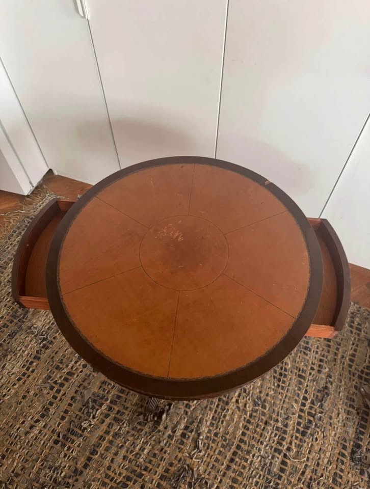 Vintage 1941 Charak Round Side Table - photo 3
